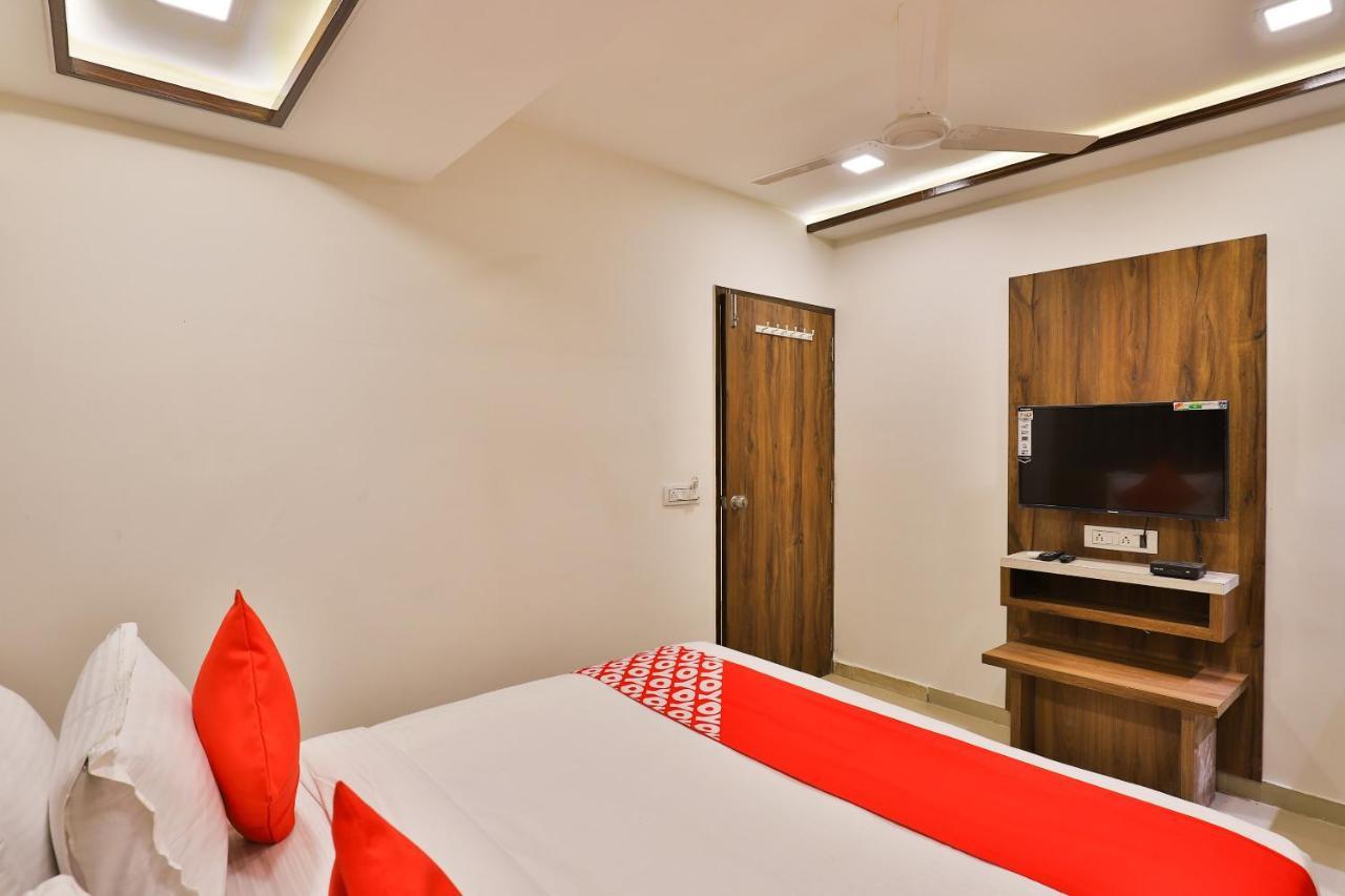Oyo 24950 Hotel Shree Balaji Residency Ahmedabad Exterior foto
