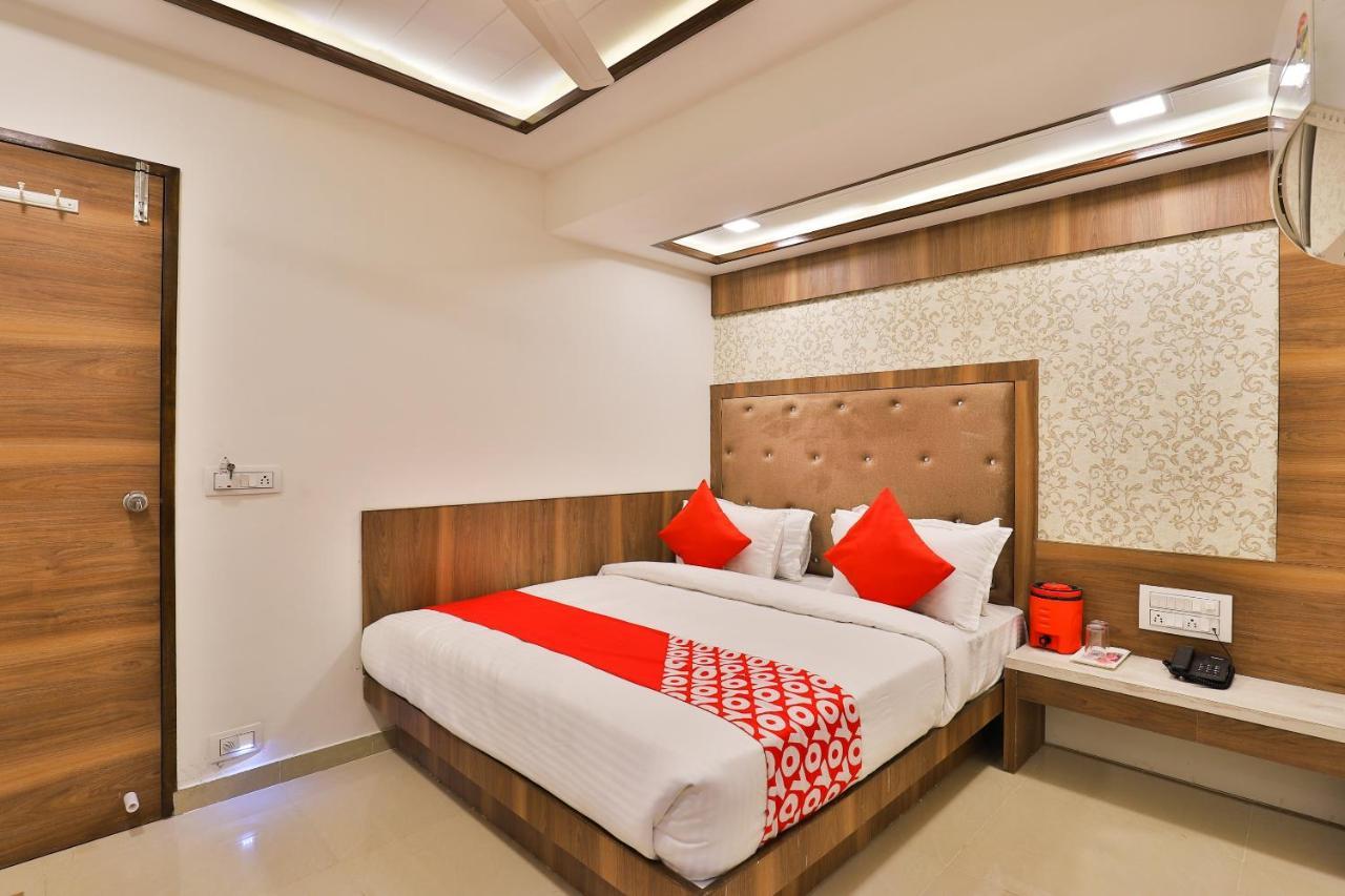 Oyo 24950 Hotel Shree Balaji Residency Ahmedabad Exterior foto